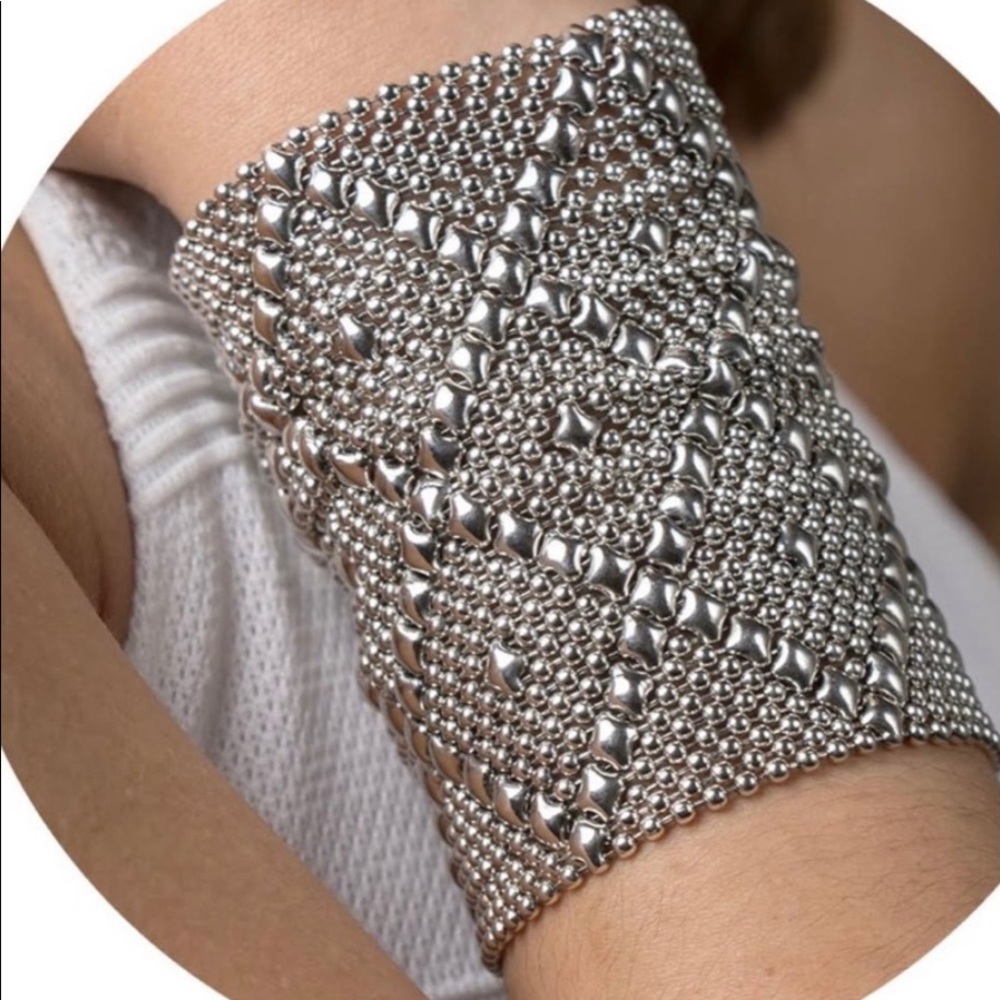 Celeb fav - Liquid metal bracelet. Gorgeous !